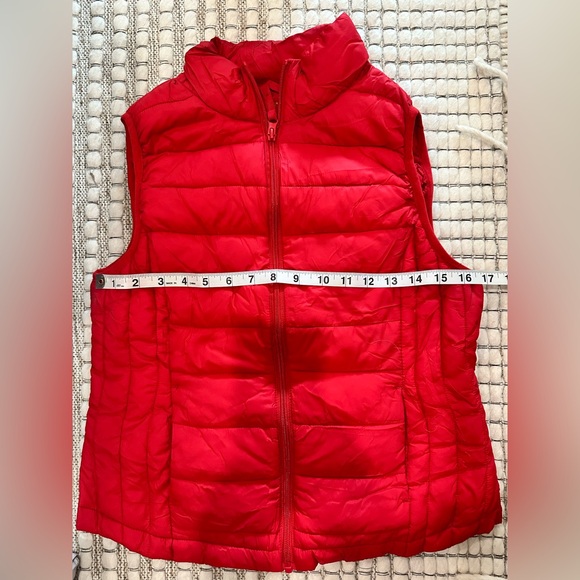 Red Puffer Vest - Picture 6 of 7